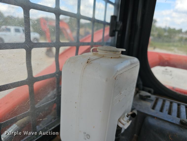 image for item NX9242 2021 Kubota  SVL 75-2 tracked skid steer loader