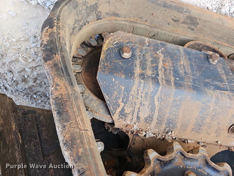 image for item NX9242 2021 Kubota  SVL 75-2 tracked skid steer loader