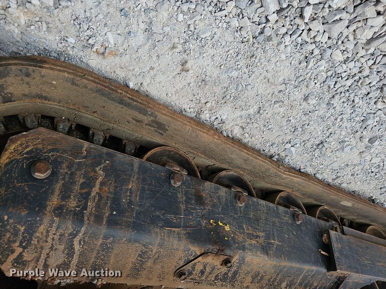 image for item NX9242 2021 Kubota  SVL 75-2 tracked skid steer loader