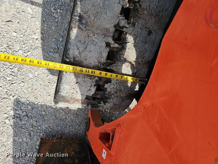 image for item NX9242 2021 Kubota  SVL 75-2 tracked skid steer loader