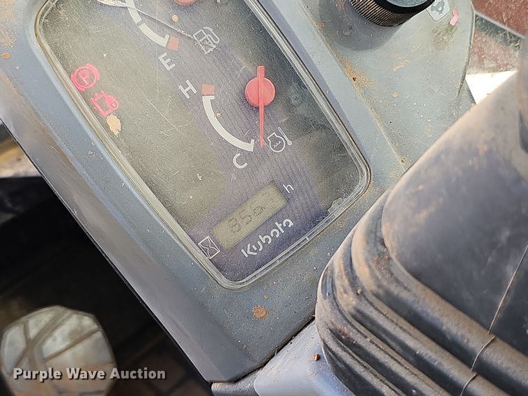 image for item NX9242 2021 Kubota  SVL 75-2 tracked skid steer loader