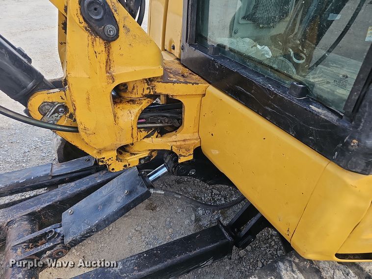 image for item NX9243 2016 Caterpillar  305E2 mini excavator