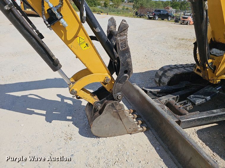 image for item NX9243 2016 Caterpillar  305E2 mini excavator