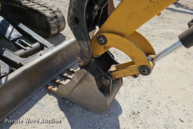 image for item NX9243 2016 Caterpillar  305E2 mini excavator