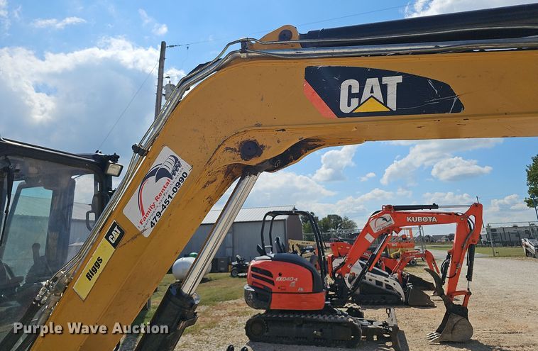 image for item NX9243 2016 Caterpillar  305E2 mini excavator