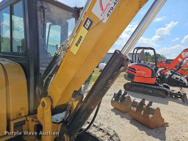 image for item NX9243 2016 Caterpillar  305E2 mini excavator