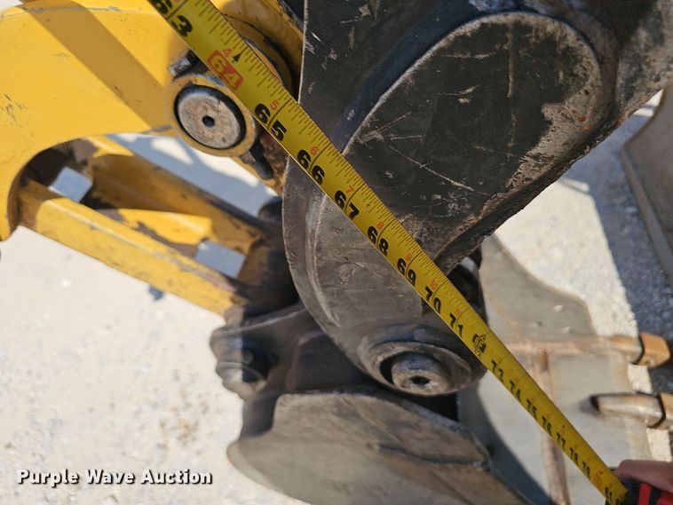 image for item NX9243 2016 Caterpillar  305E2 mini excavator