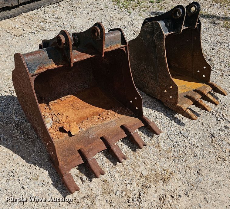 image for item NX9243 2016 Caterpillar  305E2 mini excavator