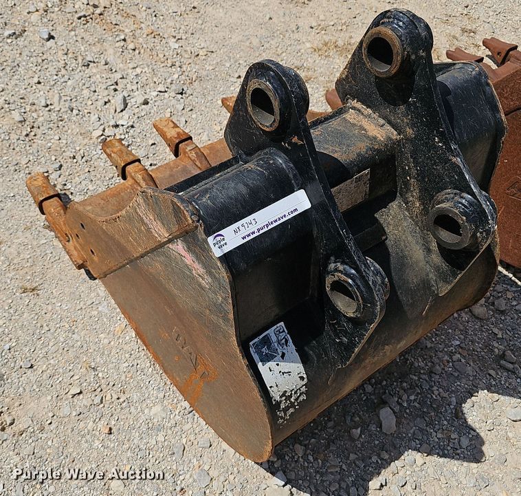 image for item NX9243 2016 Caterpillar  305E2 mini excavator