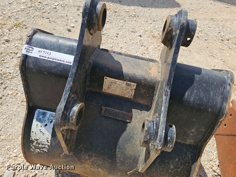 image for item NX9243 2016 Caterpillar  305E2 mini excavator