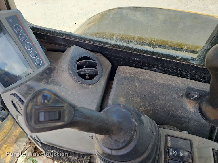 image for item NX9243 2016 Caterpillar  305E2 mini excavator