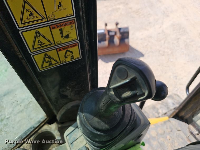 image for item NX9243 2016 Caterpillar  305E2 mini excavator