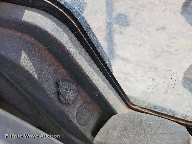 image for item NX9243 2016 Caterpillar  305E2 mini excavator