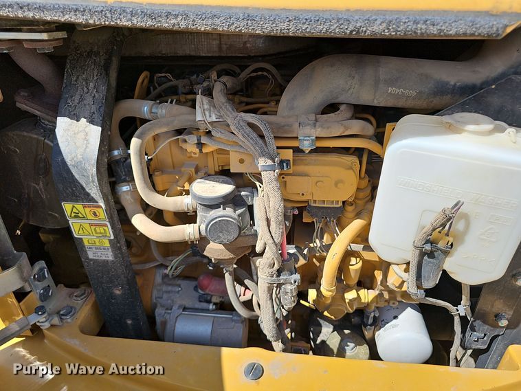 image for item NX9243 2016 Caterpillar  305E2 mini excavator