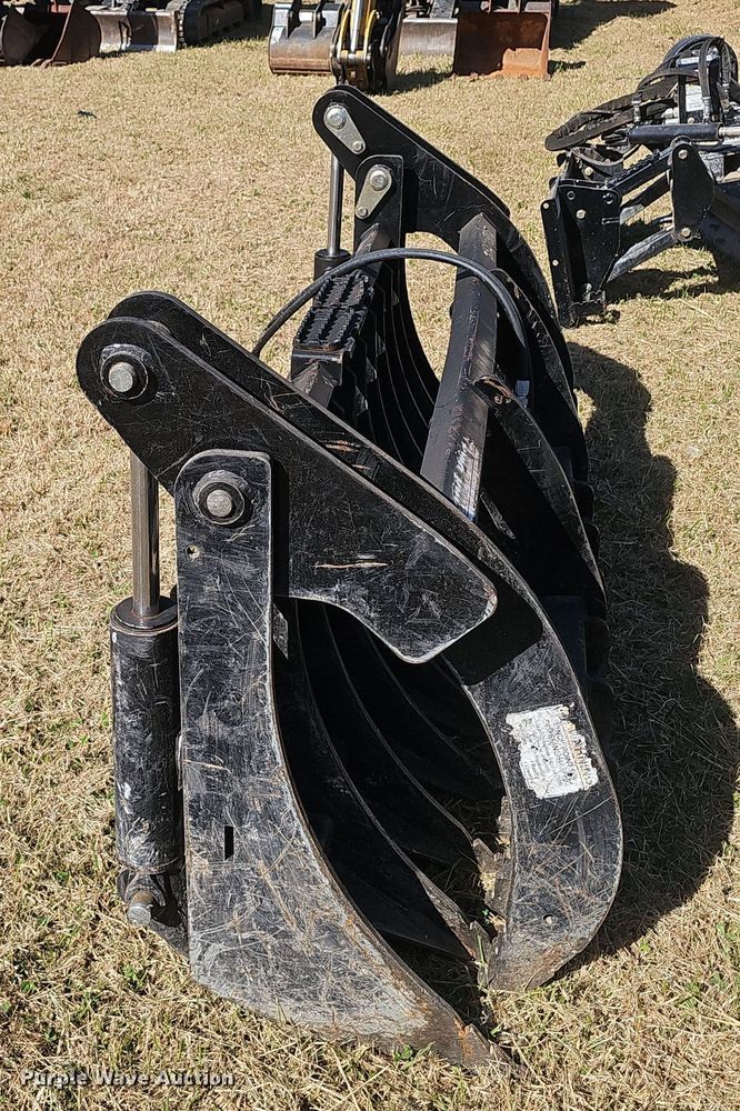 image for item NX9287 Land Pride skid steer grapple bucket