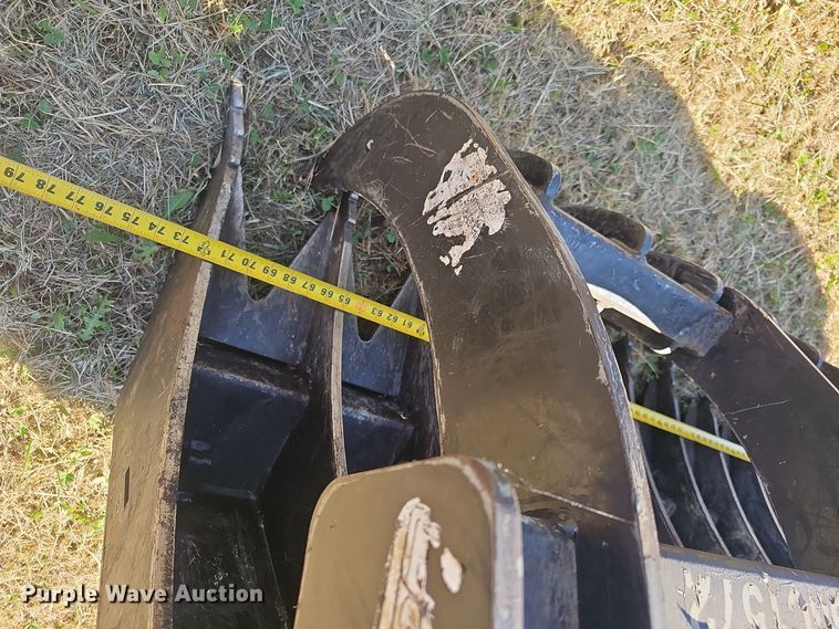 image for item NX9287 Land Pride skid steer grapple bucket