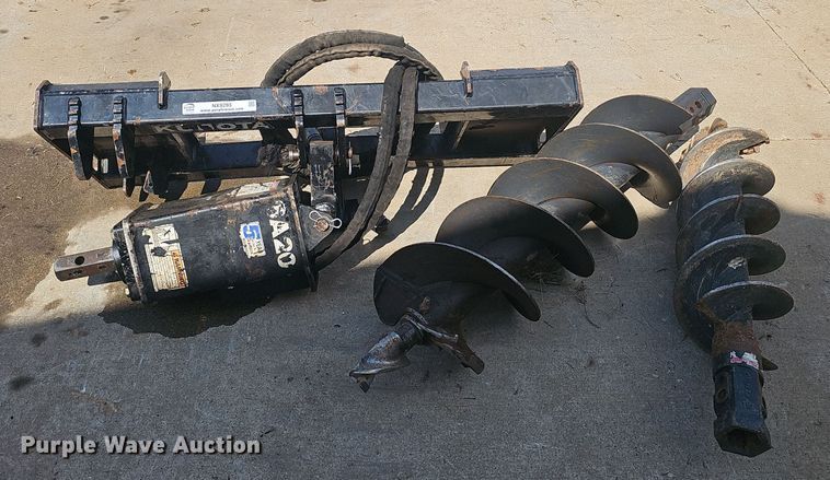 image for item NX9293 Kubota  SA20 skid steer auger