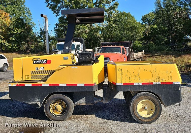 image for item NX9351 Hypac  C530AH pneumatic roller