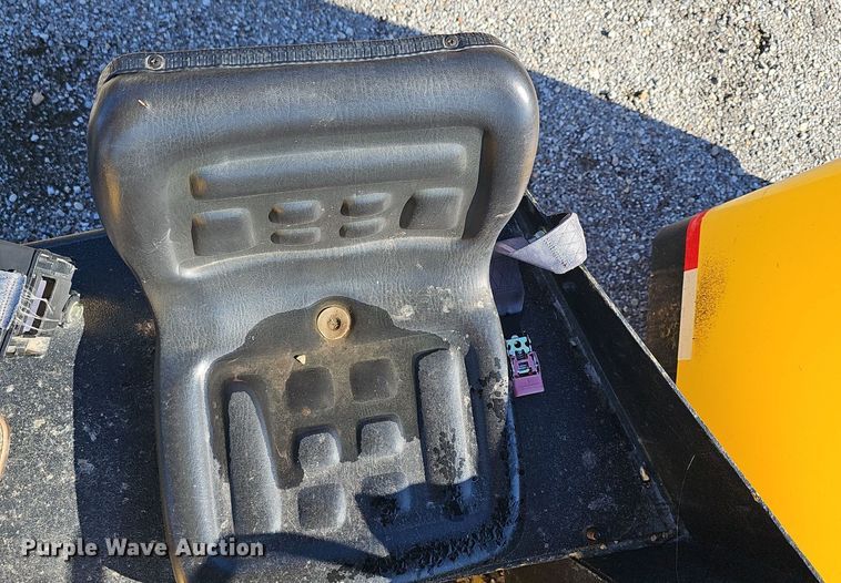 image for item NX9351 Hypac  C530AH pneumatic roller