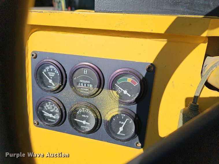 image for item NX9351 Hypac  C530AH pneumatic roller