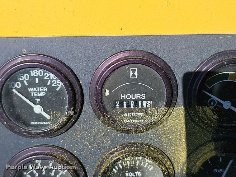 image for item NX9351 Hypac  C530AH pneumatic roller