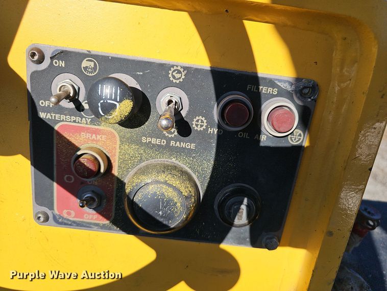 image for item NX9351 Hypac  C530AH pneumatic roller