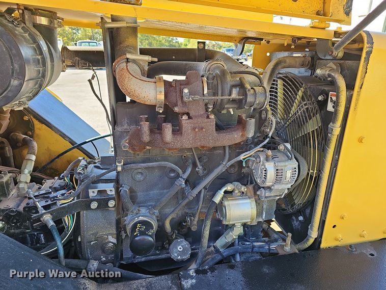 image for item NX9351 Hypac  C530AH pneumatic roller