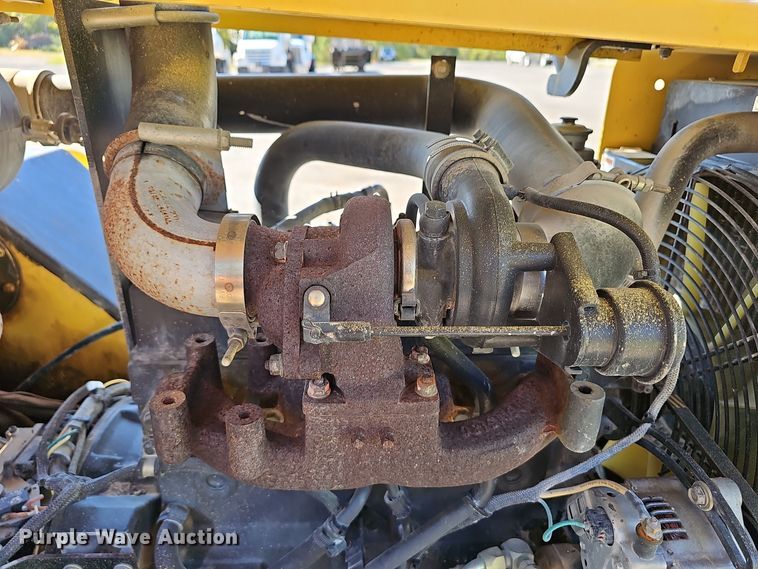 image for item NX9351 Hypac  C530AH pneumatic roller