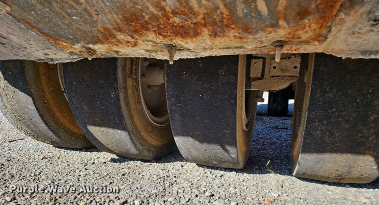 image for item NX9351 Hypac  C530AH pneumatic roller