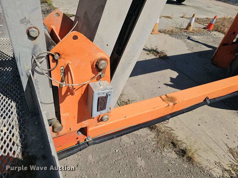 image for item NX9368 2014 JLG T500J boom lift