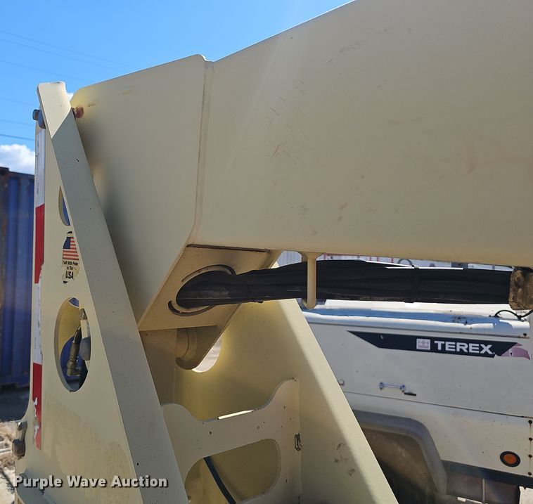 image for item NX9368 2014 JLG T500J boom lift