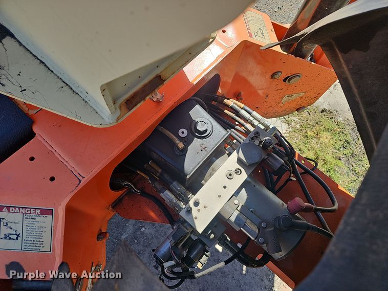 image for item NX9368 2014 JLG T500J boom lift