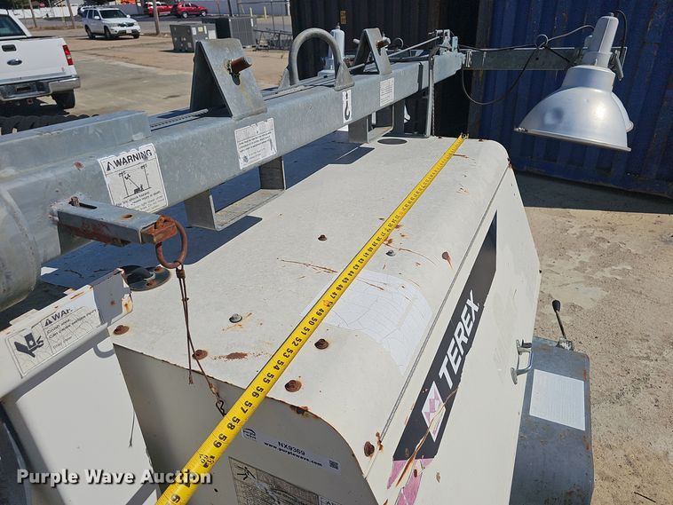 image for item NX9369 2011 Terex AL4000 light plant