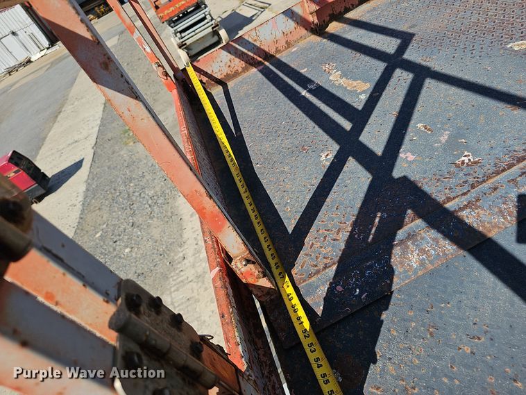 image for item NX9371 1999 Skyjack 8831 scissor lift