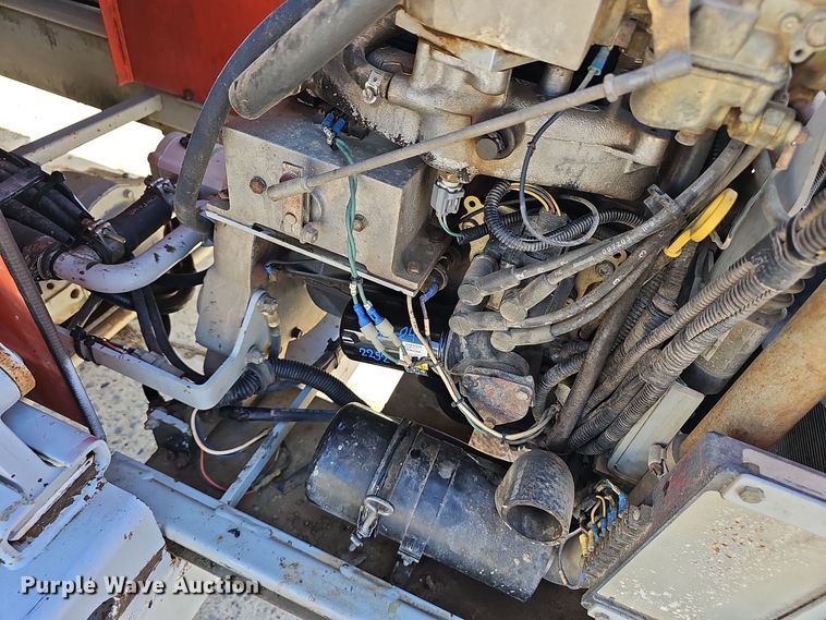 image for item NX9371 1999 Skyjack 8831 scissor lift