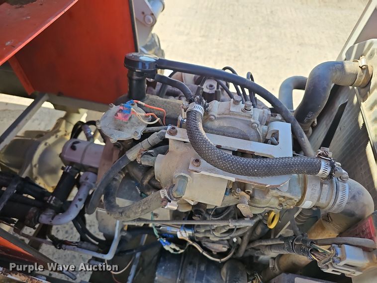 image for item NX9371 1999 Skyjack 8831 scissor lift