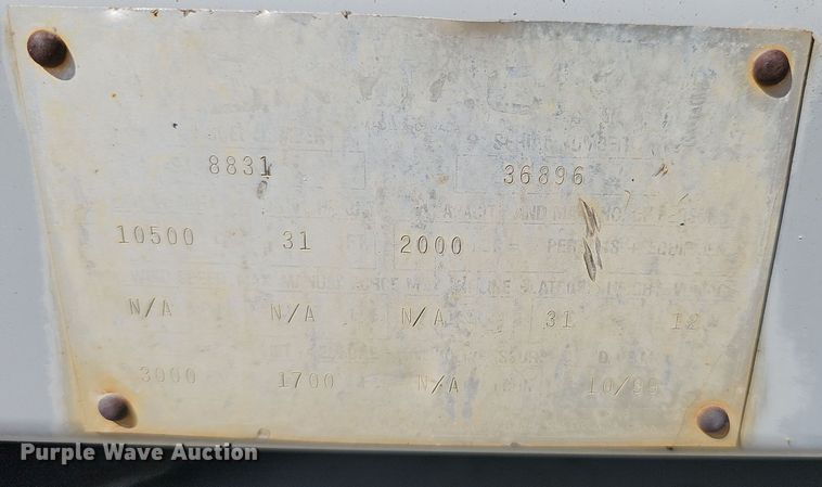 image for item NX9371 1999 Skyjack 8831 scissor lift