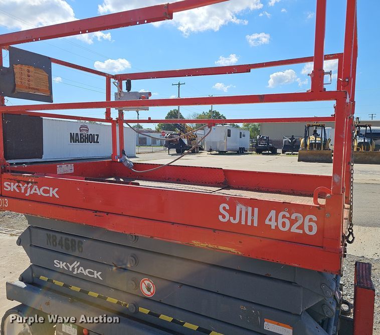 image for item NX9372 2014 Skyjack  SJIII 4626 scissor lift