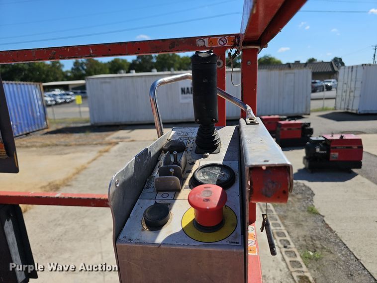 image for item NX9372 2014 Skyjack  SJIII 4626 scissor lift