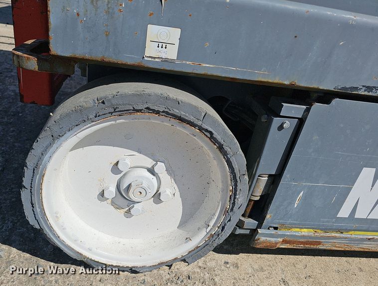 image for item NX9372 2014 Skyjack  SJIII 4626 scissor lift