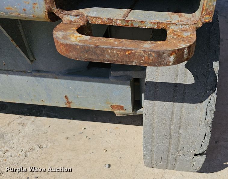 image for item NX9372 2014 Skyjack  SJIII 4626 scissor lift