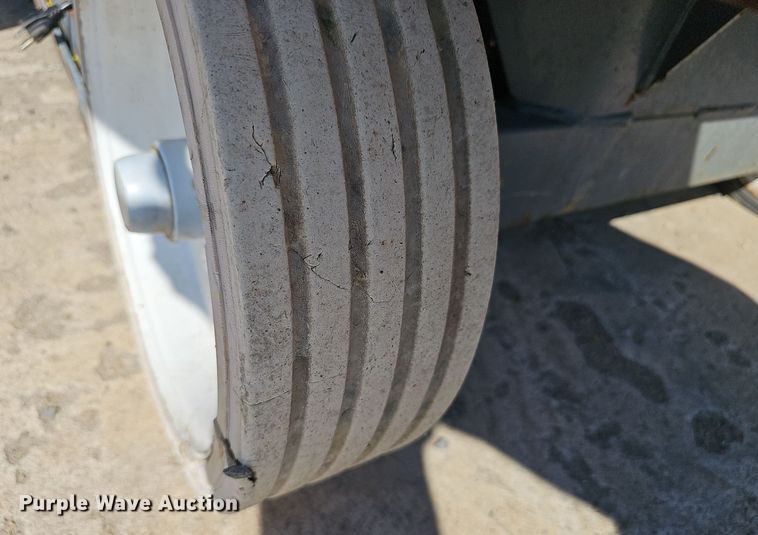 image for item NX9372 2014 Skyjack  SJIII 4626 scissor lift