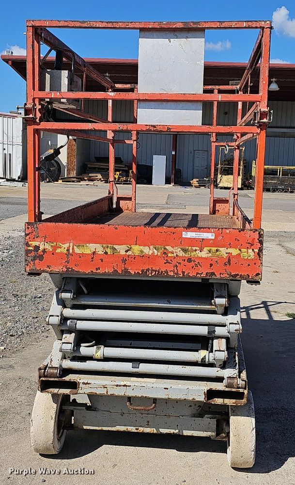 image for item NX9373 1997 Skyjack  SJIII 4626 scissor lift