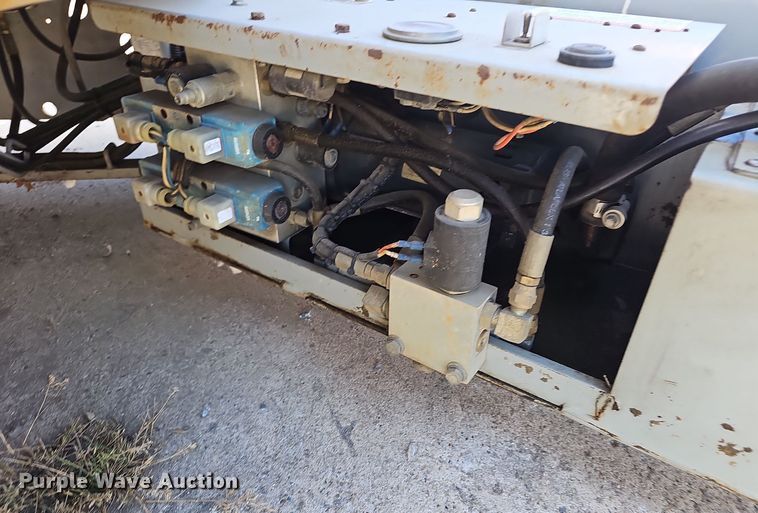 image for item NX9373 1997 Skyjack  SJIII 4626 scissor lift