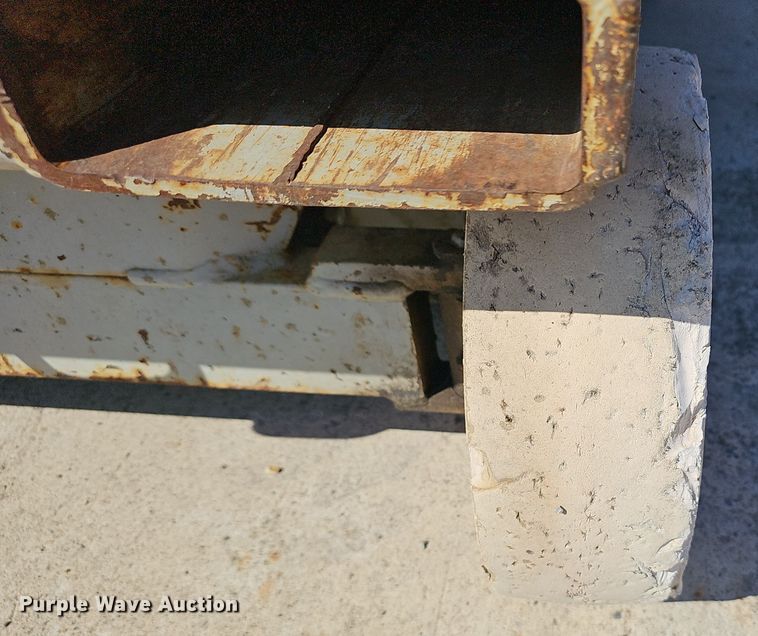 image for item NX9373 1997 Skyjack  SJIII 4626 scissor lift