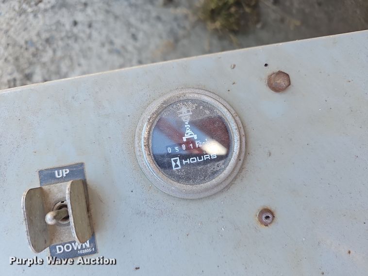 image for item NX9373 1997 Skyjack  SJIII 4626 scissor lift