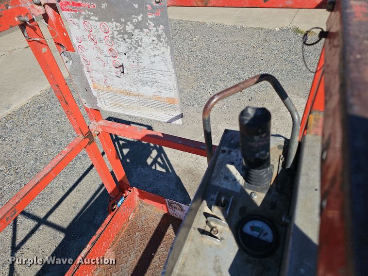 image for item NX9381 2007 Skyjack  SJIII 3219 scissor lift