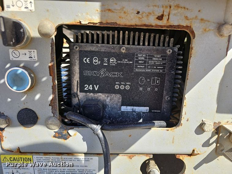 image for item NX9381 2007 Skyjack  SJIII 3219 scissor lift