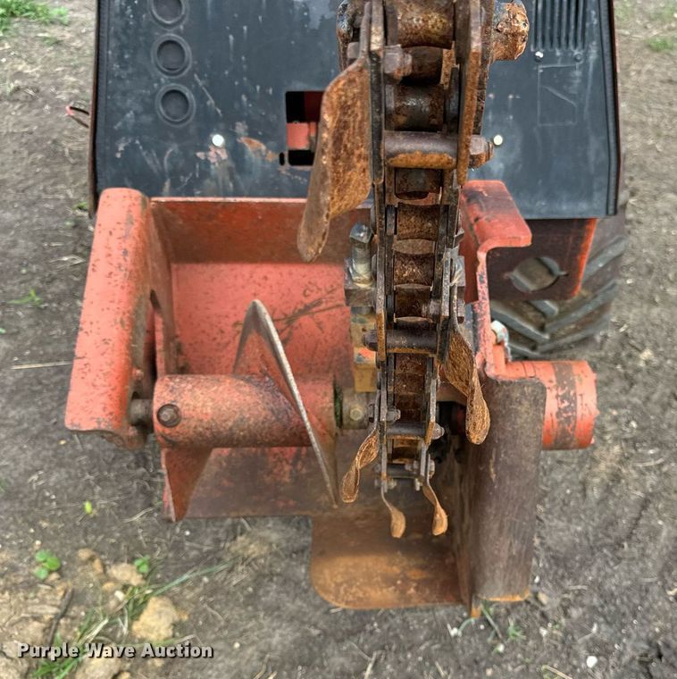 image for item OG9688 1994 Ditch Witch  400SXD trencher