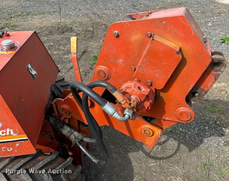image for item OG9688 1994 Ditch Witch  400SXD trencher